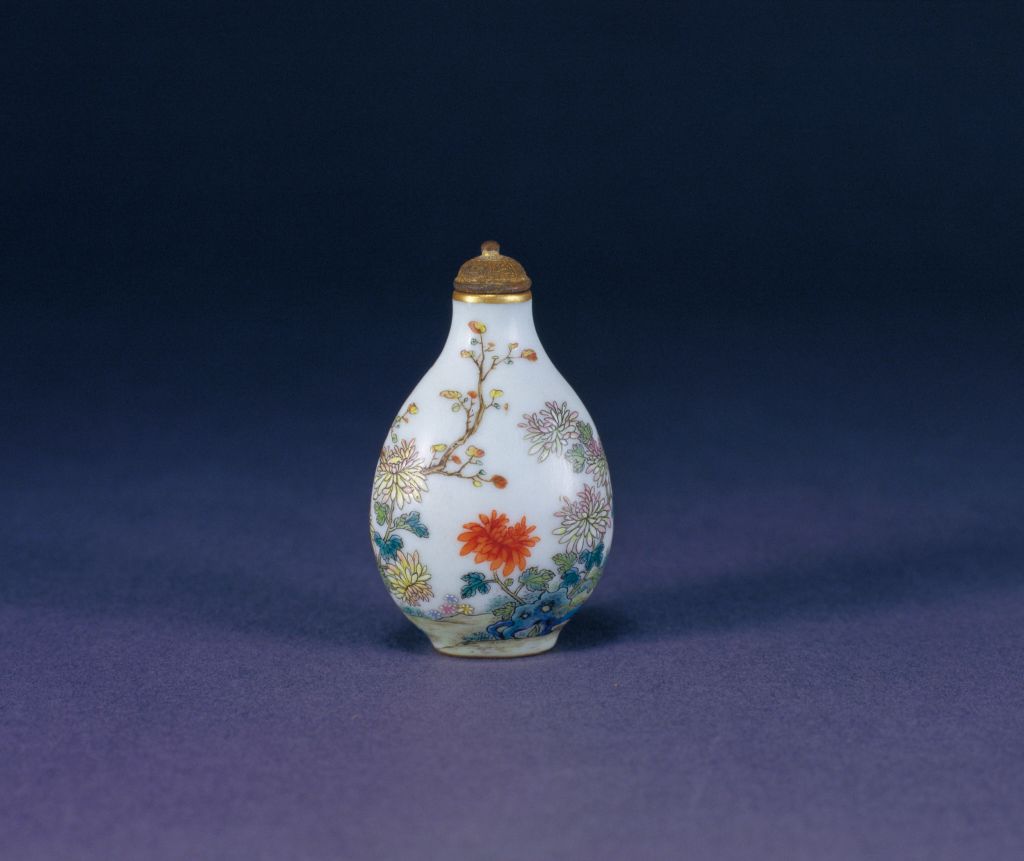 图片[2]-Pink Chrysanthemum Quail Porcelain Snuff Bottle-China Archive